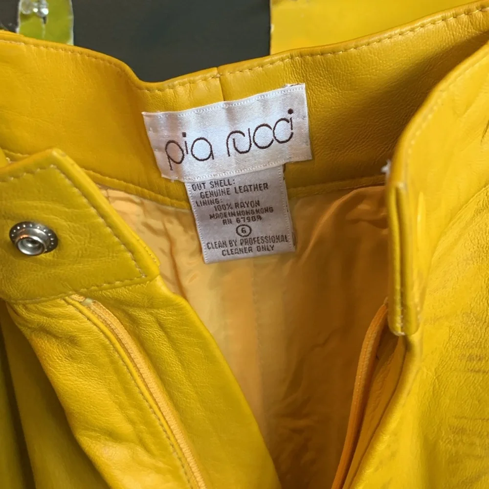 Vibrant Yellow Vintage Leather Shorts - Picture 4 of 8